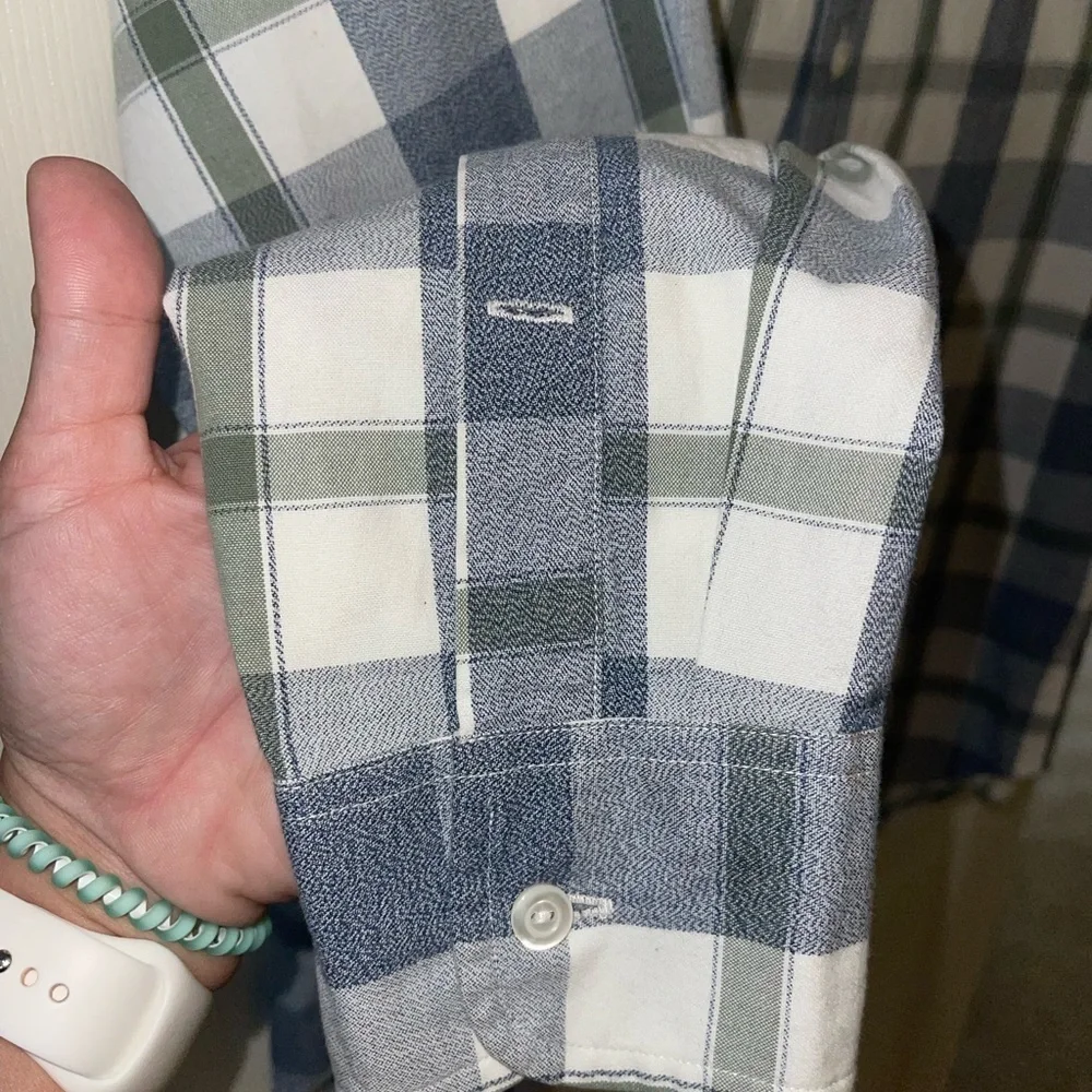 J. Crew button down • Men’s Medium